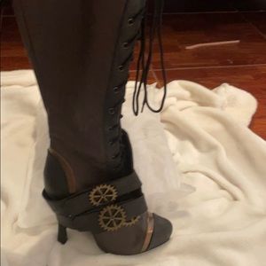 Heeled Boots